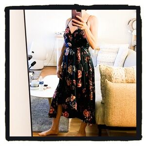 💕Beautiful Hello Molly Floral Summer Dress💕